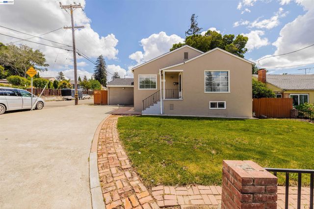 2241 Kelly St, Hayward, CA 94541