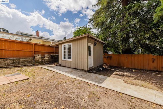 2241 Kelly St, Hayward, CA 94541