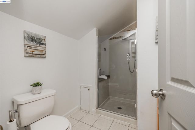 2241 Kelly St, Hayward, CA 94541