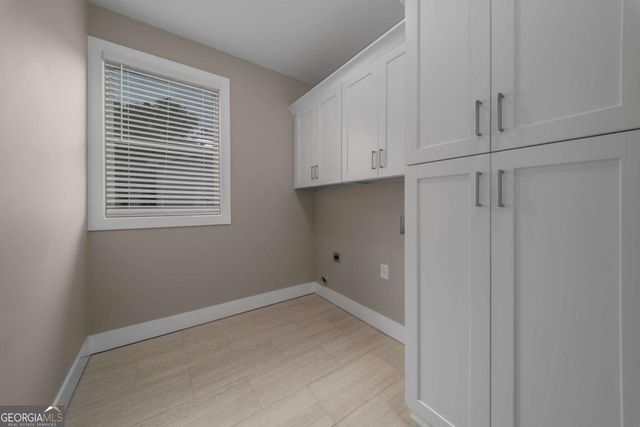 315 River Bluff Drive, Woodstock, GA 30188