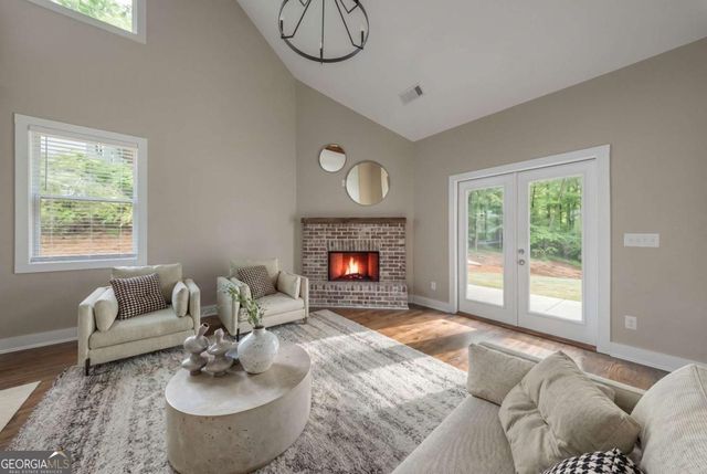 315 River Bluff Drive, Woodstock, GA 30188