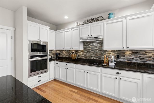 1074 Ridge Street, Mukilteo, WA 98275