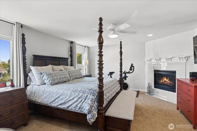 1074 Ridge Street, Mukilteo, WA 98275