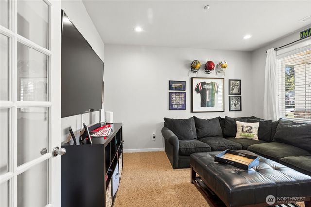 1074 Ridge Street, Mukilteo, WA 98275