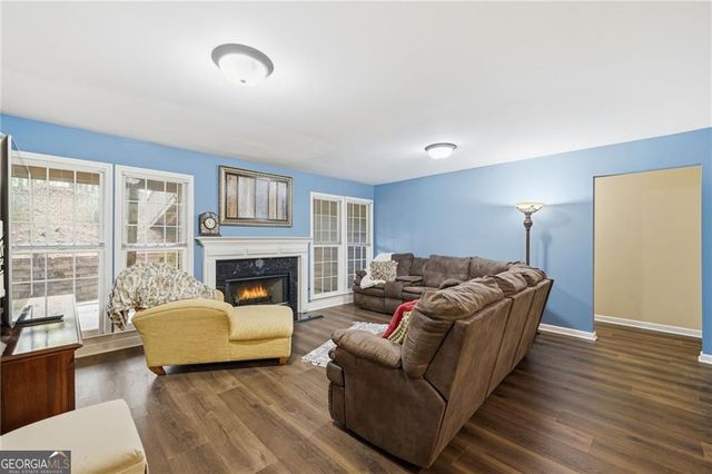 945 Club Chase Court, Roswell, GA 30076