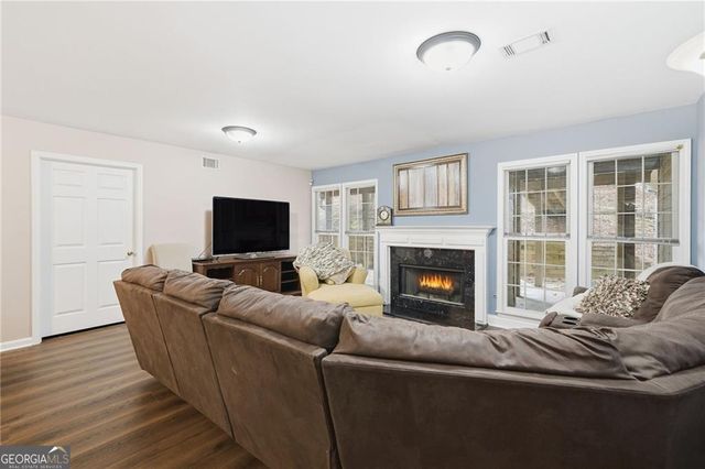 945 Club Chase Court, Roswell, GA 30076