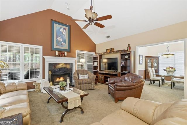 945 Club Chase Court, Roswell, GA 30076