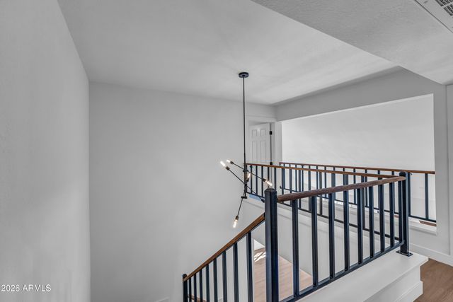 6332 W SHANGRI LA Road, Glendale, AZ 85304