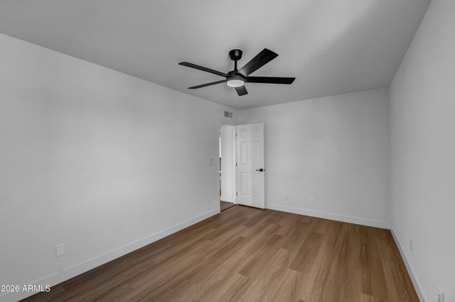 6332 W SHANGRI LA Road, Glendale, AZ 85304