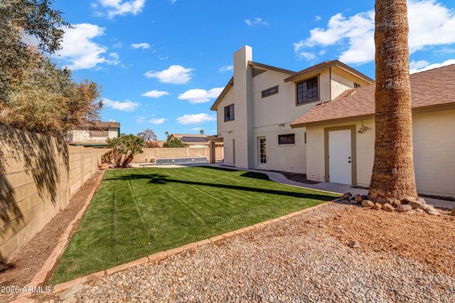 6332 W SHANGRI LA Road, Glendale, AZ 85304
