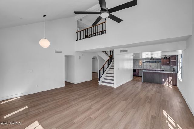 6332 W SHANGRI LA Road, Glendale, AZ 85304