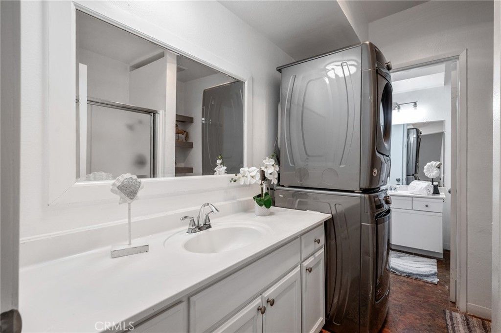 Image 17 of property listing at 378 S Miraleste Drive 426, San Pedro, CA 90732