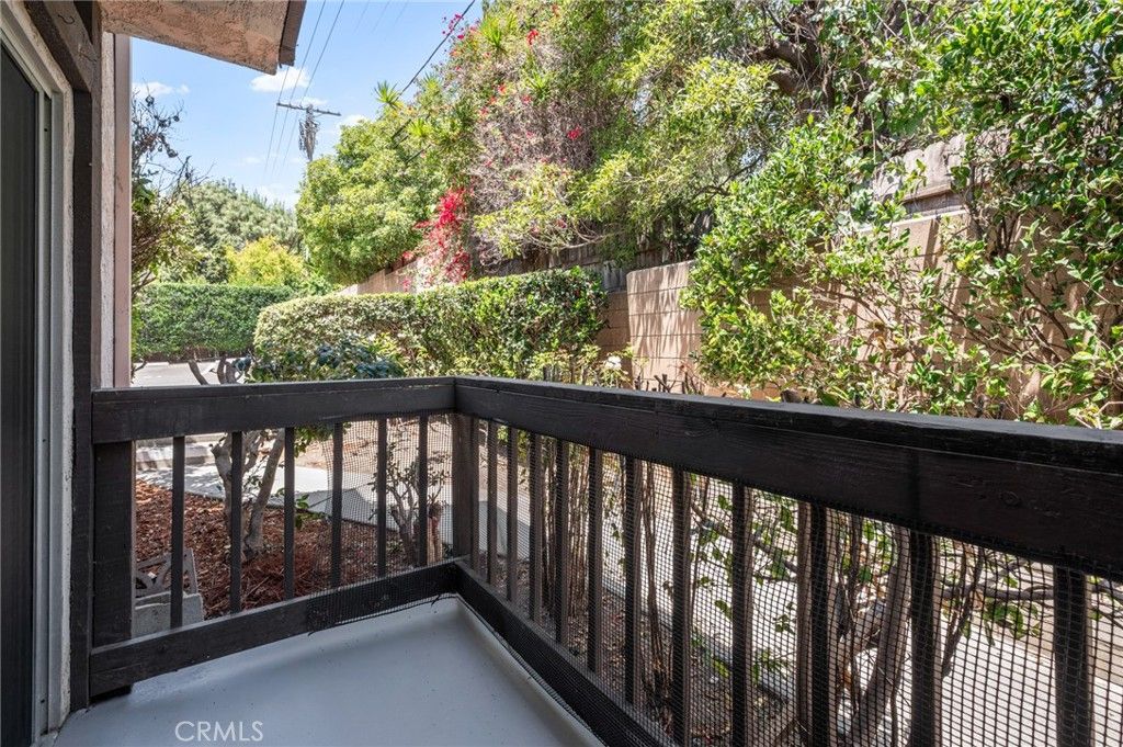 Image 33 of property listing at 378 S Miraleste Drive 426, San Pedro, CA 90732
