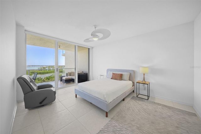 1800 BENJAMIN FRANKLIN DRIVE A1003, Sarasota, FL 34236