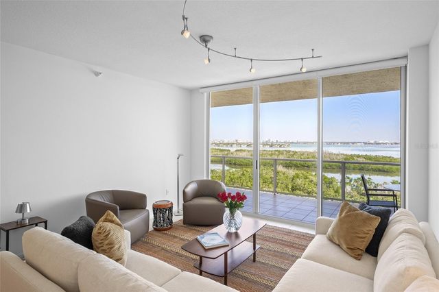 1800 BENJAMIN FRANKLIN DRIVE A1003, Sarasota, FL 34236