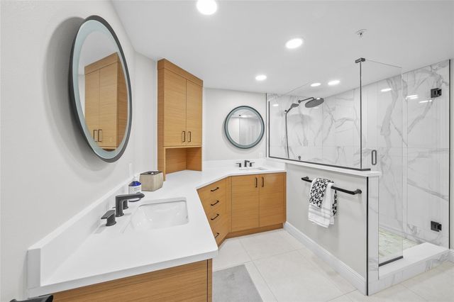 1800 BENJAMIN FRANKLIN DRIVE A1003, Sarasota, FL 34236