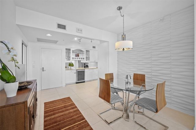 1800 BENJAMIN FRANKLIN DRIVE A1003, Sarasota, FL 34236