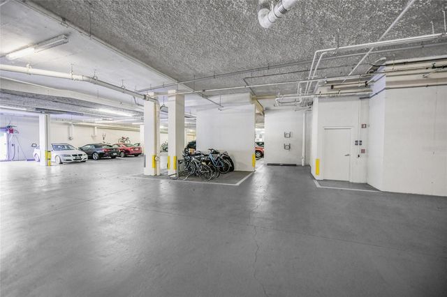 1800 BENJAMIN FRANKLIN DRIVE A1003, Sarasota, FL 34236