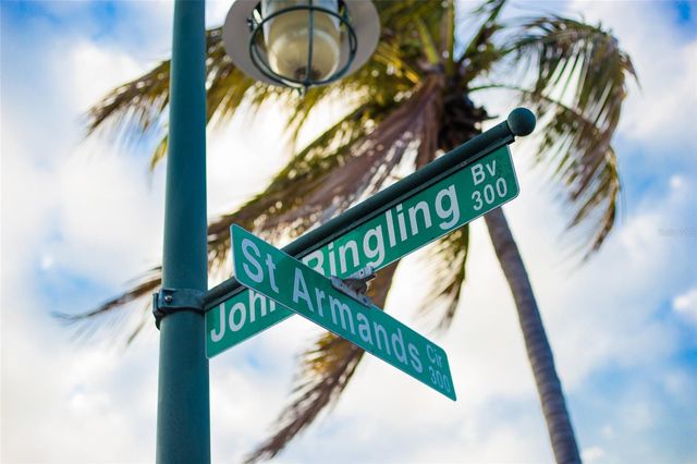 1800 BENJAMIN FRANKLIN DRIVE A1003, Sarasota, FL 34236