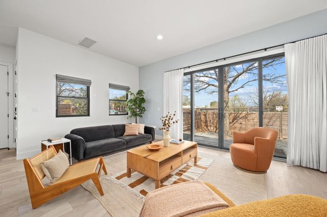 503 Havana ST A, Austin, TX 78704