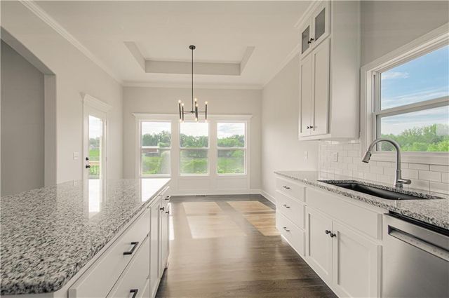 4806 NE 105th Street, Kansas City, MO 64156