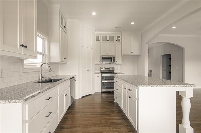 4806 NE 105th Street, Kansas City, MO 64156