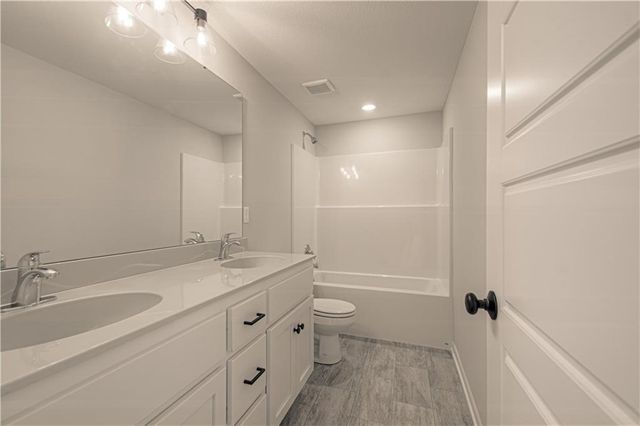 4806 NE 105th Street, Kansas City, MO 64156