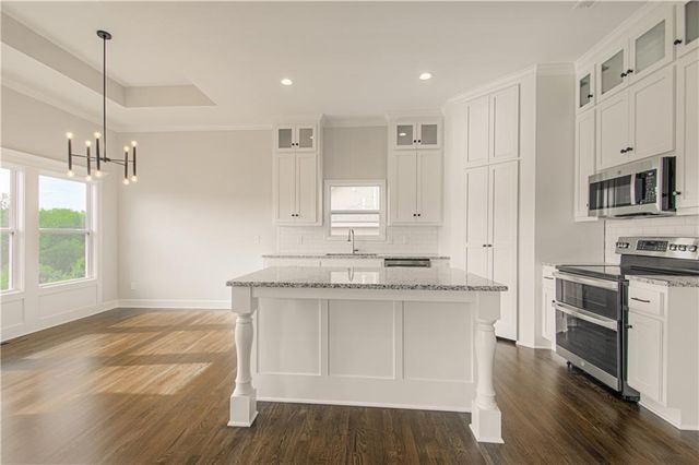 4806 NE 105th Street, Kansas City, MO 64156