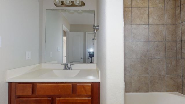 20254 Fossil Valley Lane, Cypress, TX 77433