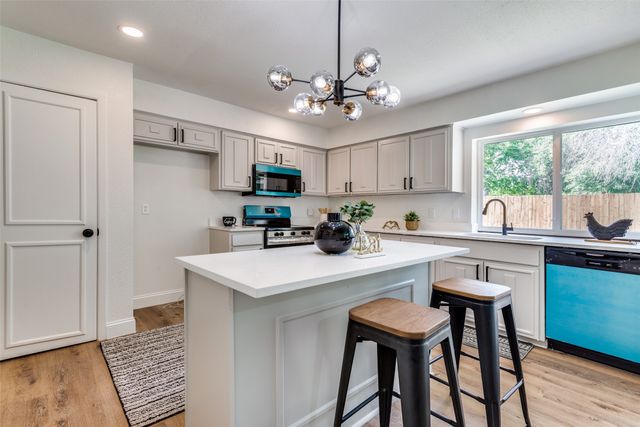2020 Statler Drive, Carrollton, TX 75007