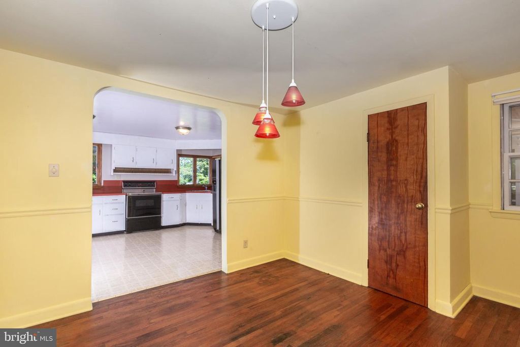 Image 14 of property listing at 1023 CHERRYTOWN RD, Westminster, MD 21158