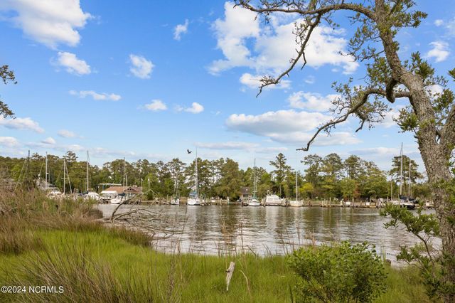 1210 Neuse Drive, Oriental, NC 28571