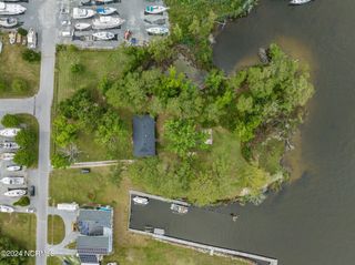 1210 Neuse Drive, Oriental, NC 28571
