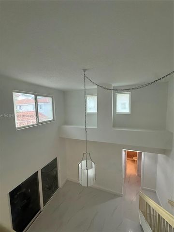 14816 SW 104th St 89, Miami, FL 33196
