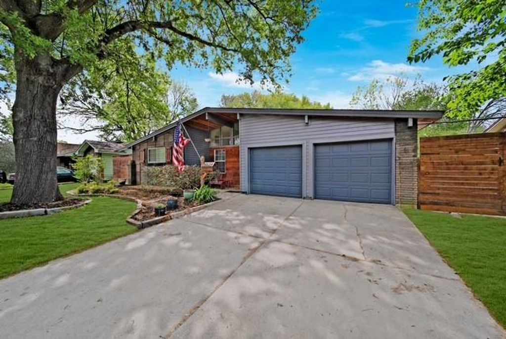 7031 Triola Lane, Houston, TX 77074