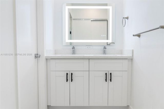 312 SE Via Sangro, Port St. Lucie, FL 34952