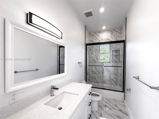 312 SE Via Sangro, Port St. Lucie, FL 34952