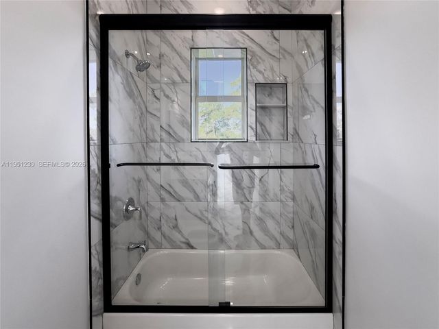 312 SE Via Sangro, Port St. Lucie, FL 34952