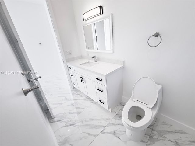 312 SE Via Sangro, Port St. Lucie, FL 34952