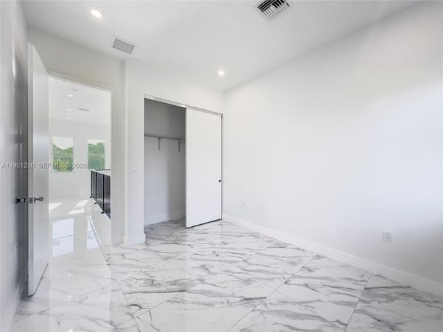 312 SE Via Sangro, Port St. Lucie, FL 34952