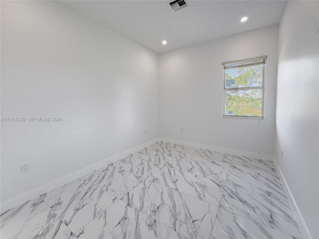 312 SE Via Sangro, Port St. Lucie, FL 34952