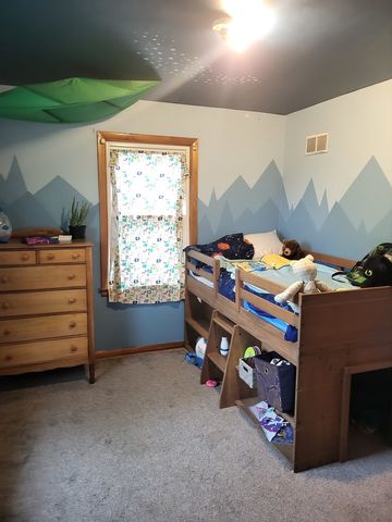 914 Cooper Street, Dixon, IL 61021