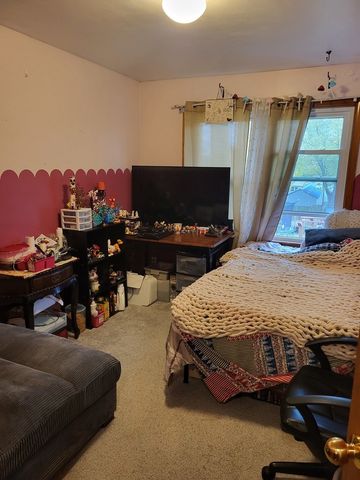 914 Cooper Street, Dixon, IL 61021