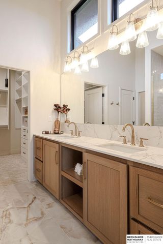 11414 S 120th Avenue, Papillion, NE 68046