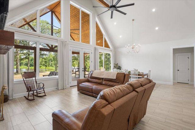 6275 FM 1404, Gilmer, TX 75645