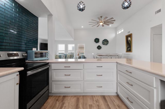 16627 Jamaica Beach Road, Galveston, TX 77554