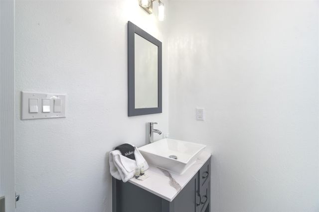 16627 Jamaica Beach Road, Galveston, TX 77554