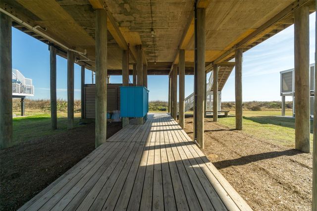 16627 Jamaica Beach Road, Galveston, TX 77554