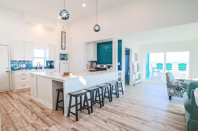 16627 Jamaica Beach Road, Galveston, TX 77554