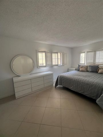 2615 NE 3rd Court 213, Boynton Beach, FL 33435